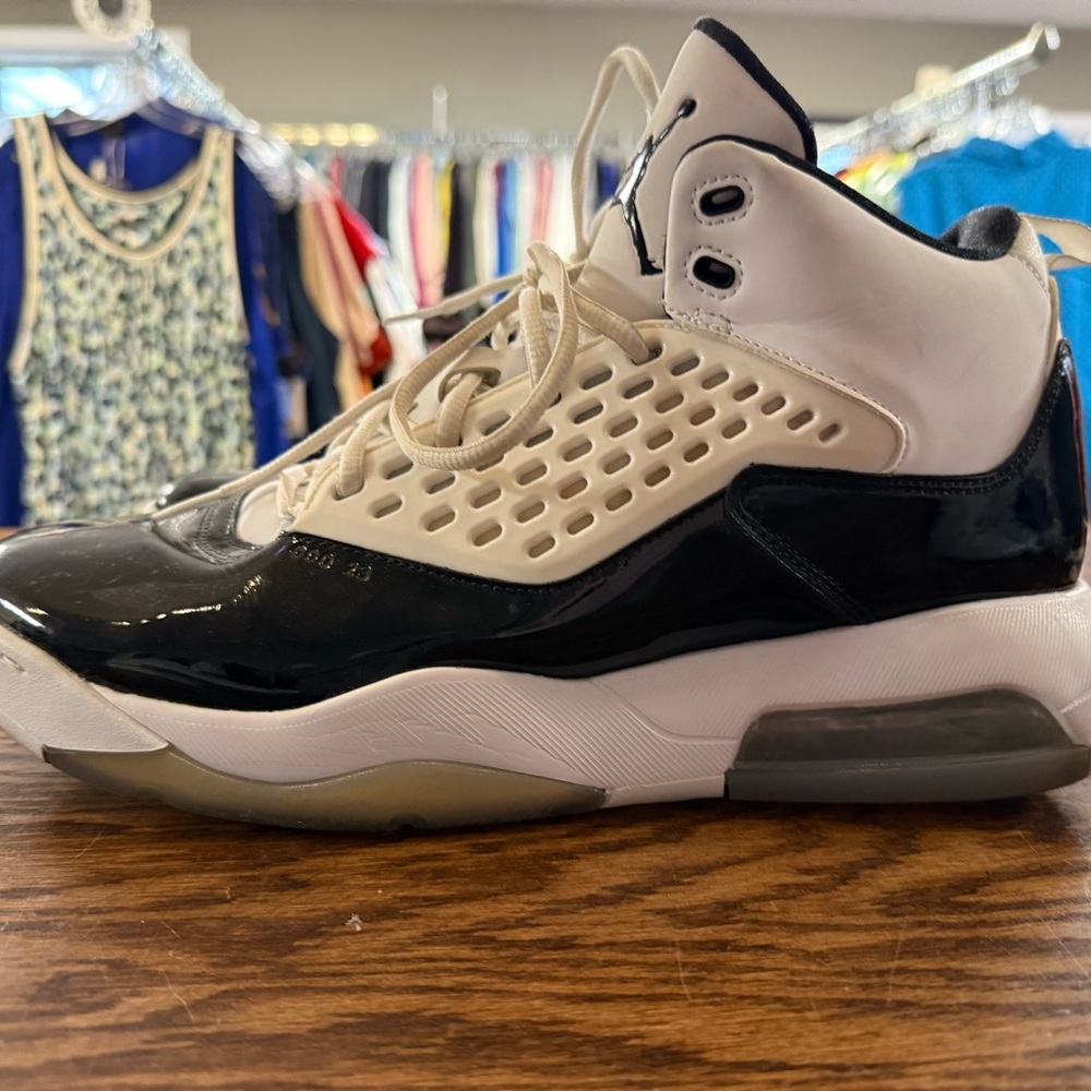 Nike Air Jordan Maxin 200 “White Ice” Sneaker